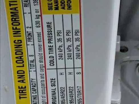 Used 2017 Cadillac Escalade Premium Luxury image 17