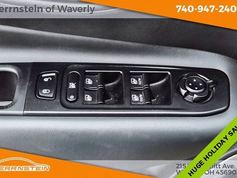 Used 2023 Jeep Renegade Latitude image 16