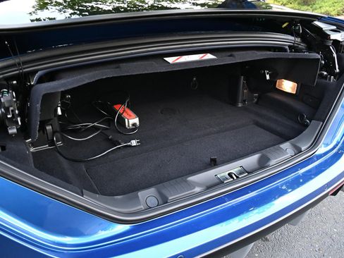 Used 2015 Ferrari California T RWD image 43