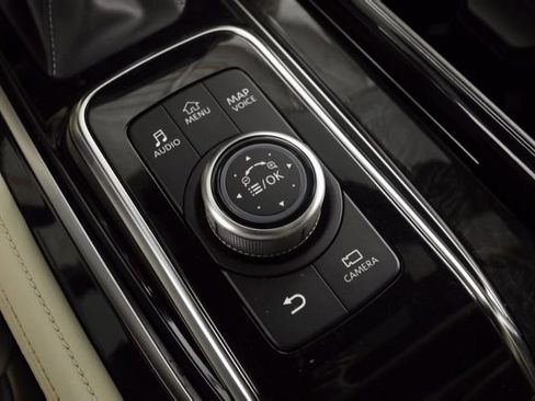 Used 2024 INFINITI QX80 Sensory image 37