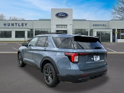 Used 2025 Ford Explorer ST-Line w/ Premium Package AWD/4WD image 5