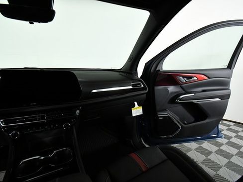 New 2026 Chevrolet Traverse RS image 20