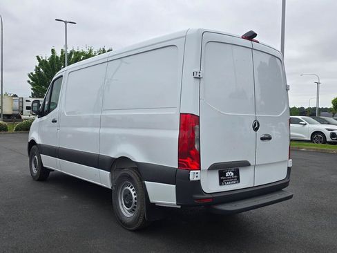 New 2026 Mercedes-Benz Sprinter 2500 image 4
