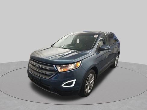 Used 2018 Ford Edge Titanium w/ Cold Weather Package AWD/4WD image 37
