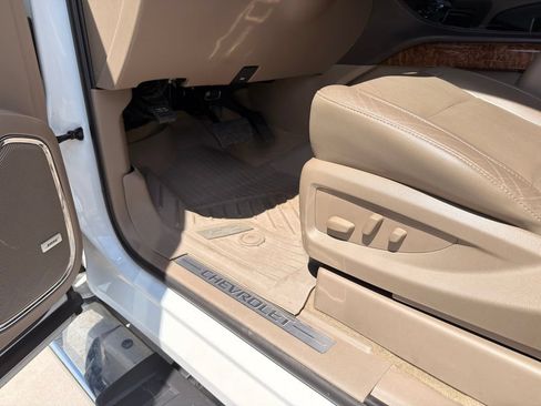 Used 2019 Chevrolet Tahoe Premier w/ Max Trailering Package AWD/4WD image 32