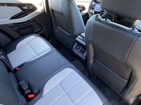 New 2026 Land Rover Range Rover Evoque Dynamic SE AWD/4WD image 13