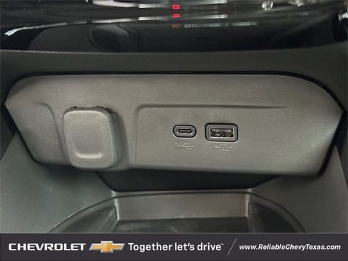 New 2026 Chevrolet Trax RS w/ Sunroof Package image 20