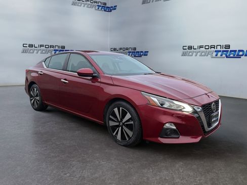 Used 2022 Nissan Altima 2.5 SV image 3
