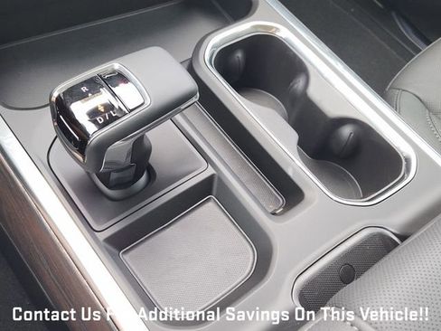 New 2026 GMC Sierra 1500 SLT image 15