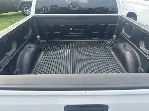 Used 2017 Chevrolet Silverado 1500 LT w/ All Star Edition RWD image 8