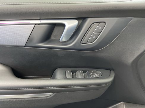 Used 2025 Buick Enclave Sport Touring image 12