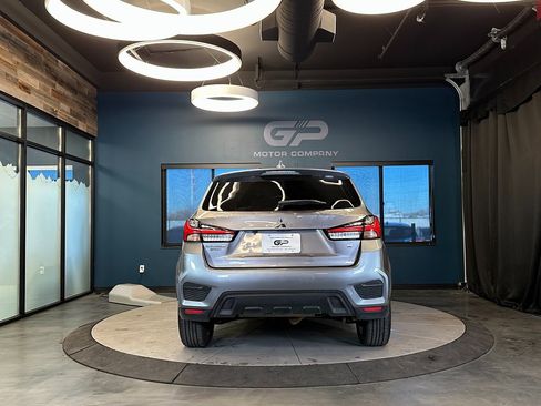 Used 2021 Mitsubishi Outlander Sport SE image 4