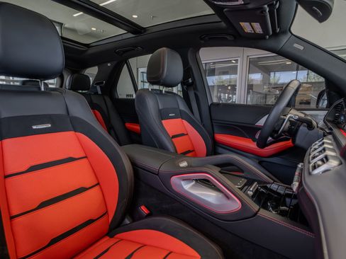 Certified 2024 Mercedes-Benz GLE 53 AMG 4MATIC image 29