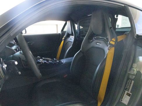 Used 2019 Mercedes-Benz AMG GT R image 13