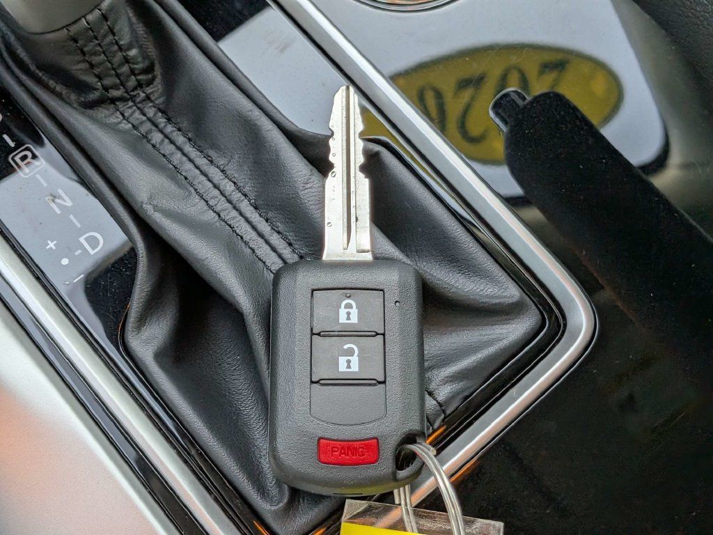 Used 2026 Mitsubishi Eclipse Cross ES AWD/4WD image 26