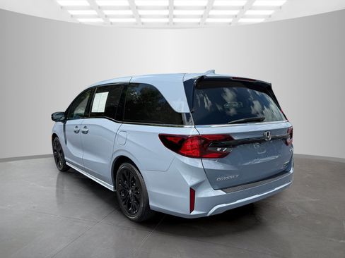 Used 2025 Honda Odyssey Sport-L image 4