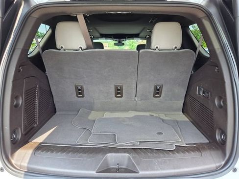 Used 2022 GMC Yukon SLT w/ SLT Premium Package AWD/4WD image 20