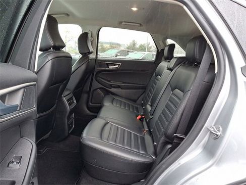 Used 2024 Ford Edge SEL image 10