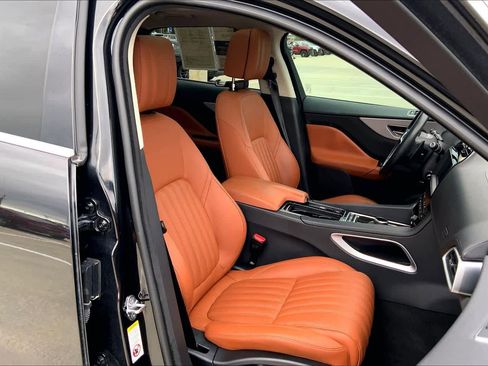 Used 2019 Jaguar F-PACE Portfolio image 8