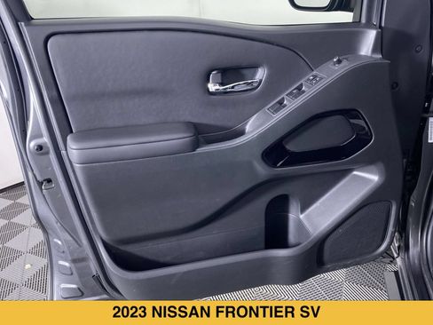 Used 2023 Nissan Frontier SV w/ Midnight Edition Package AWD/4WD image 11