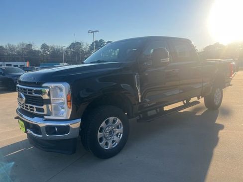 Used 2024 Ford F250 XLT image 5