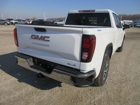 New 2026 GMC Sierra 1500 SLE AWD/4WD image 5
