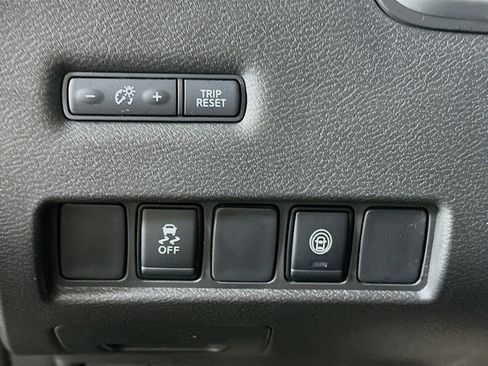 Used 2023 Nissan Murano SV w/ SV Midnight Edition Package AWD/4WD image 17
