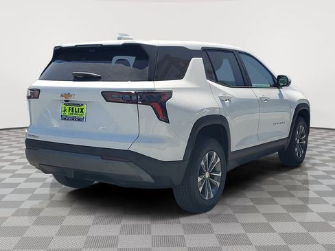 New 2026 Chevrolet Equinox LT w/ Convenience Package II FWD image 4