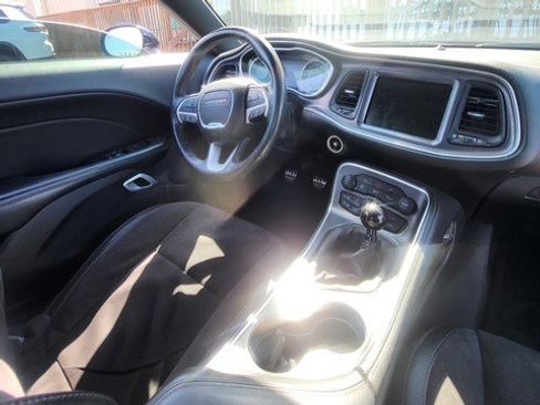 Used 2015 Dodge Challenger R/T Scat Pack w/ Scat Pack Appearance Package RWD image 6