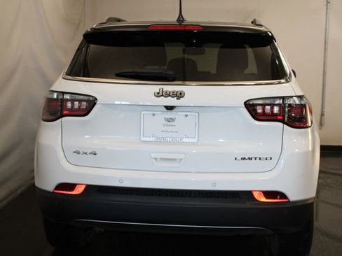 Used 2024 Jeep Compass Limited AWD/4WD image 5