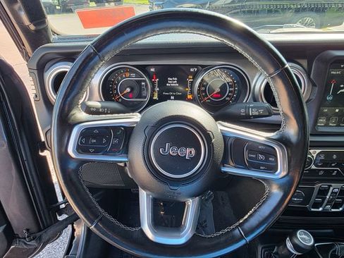 Used 2020 Jeep Wrangler Unlimited Sahara AWD/4WD image 23