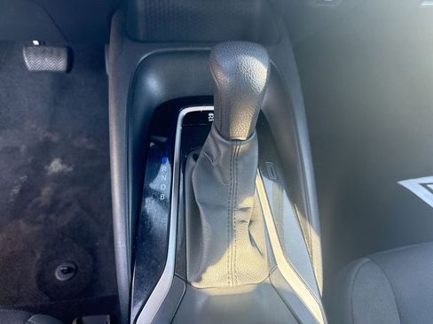 Used 2024 Toyota Corolla LE image 17