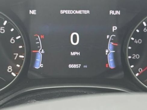 Used 2021 Jeep Compass Latitude w/ Sun and Sound Group AWD/4WD image 1