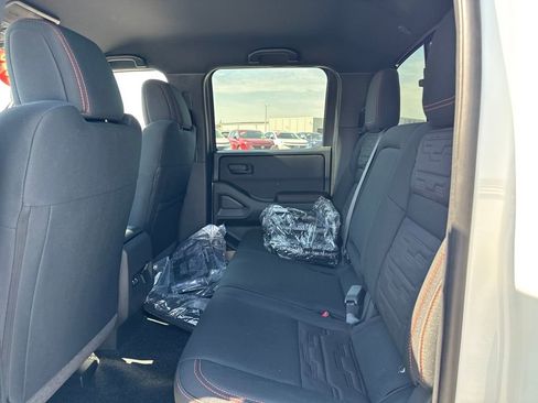 New 2026 Nissan Frontier PRO-4X w/ Pro-4x Convenience Package image 12