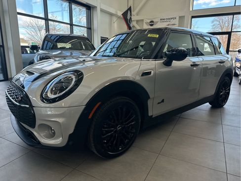 Used 2023 MINI Cooper Clubman S image 1