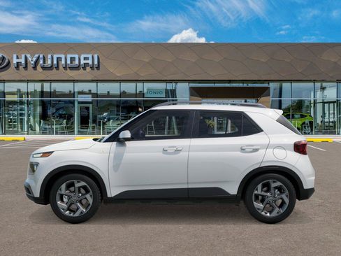 New 2026 Hyundai Venue SEL FWD image 3