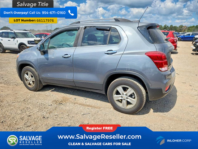 Used 2019 Chevrolet Trax LT w/ LT Convenience Package AWD/4WD image 3