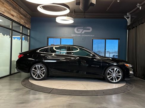 Used 2022 Chevrolet Malibu Premier image 2