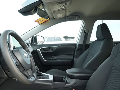 Used 2024 Toyota RAV4 LE image 23