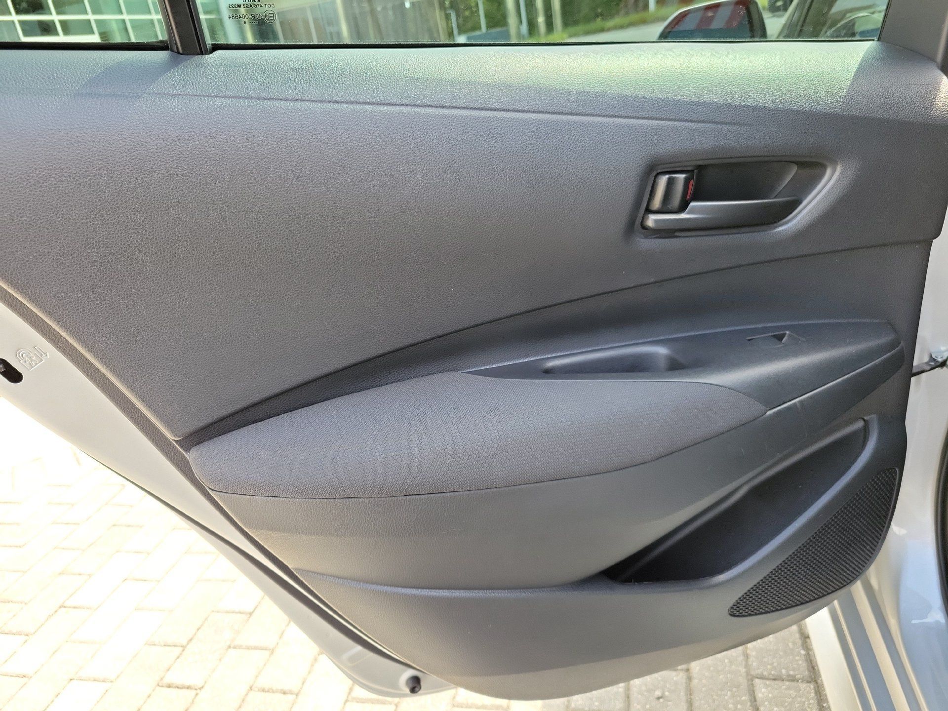 Used 2025 Toyota Corolla LE FWD image 14