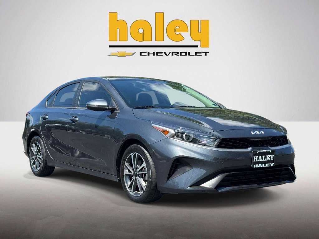 Used 2024 Kia Forte LXS w/ LXS Technology Package FWD image 1