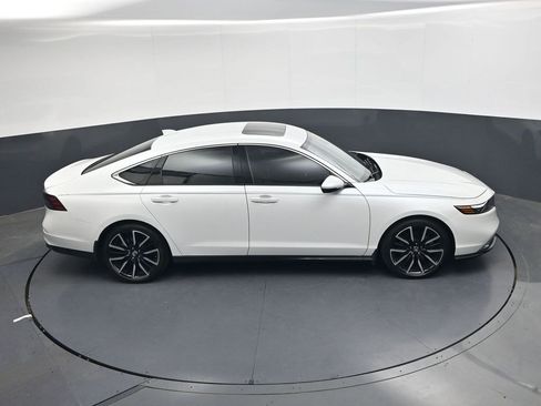 Used 2024 Honda Accord Touring image 24