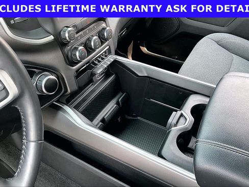 Used 2022 RAM 1500 Big Horn AWD/4WD image 14