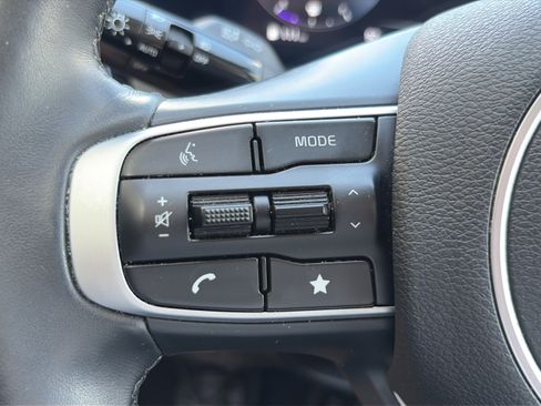 Used 2025 Kia Sportage SX FWD image 25