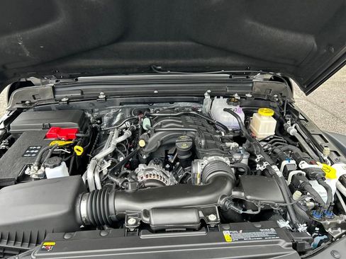 New 2025 Jeep Gladiator Mojave image 9