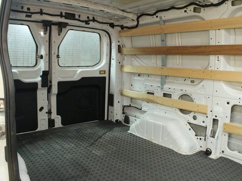 Used 2023 Ford Transit 250 Low Roof AWD image 13