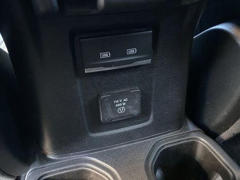 Used 2023 Jeep Gladiator Sport image 38