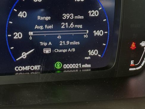 New 2025 Acura Integra image 22