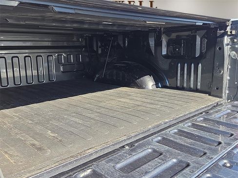 Used 2020 Ford F150 Platinum w/ Equipment Group 701A Luxury image 9