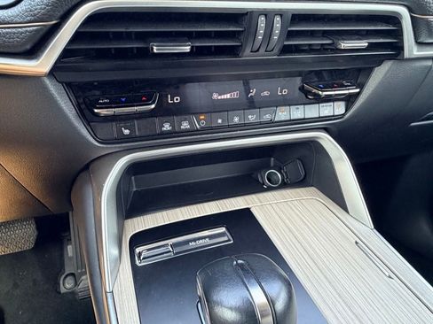 Used 2024 MAZDA CX-90 3.3 Turbo w/ Premium Package AWD/4WD image 30
